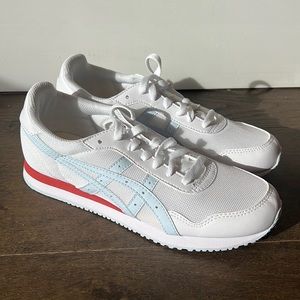 NWOT ASICS tiger runner